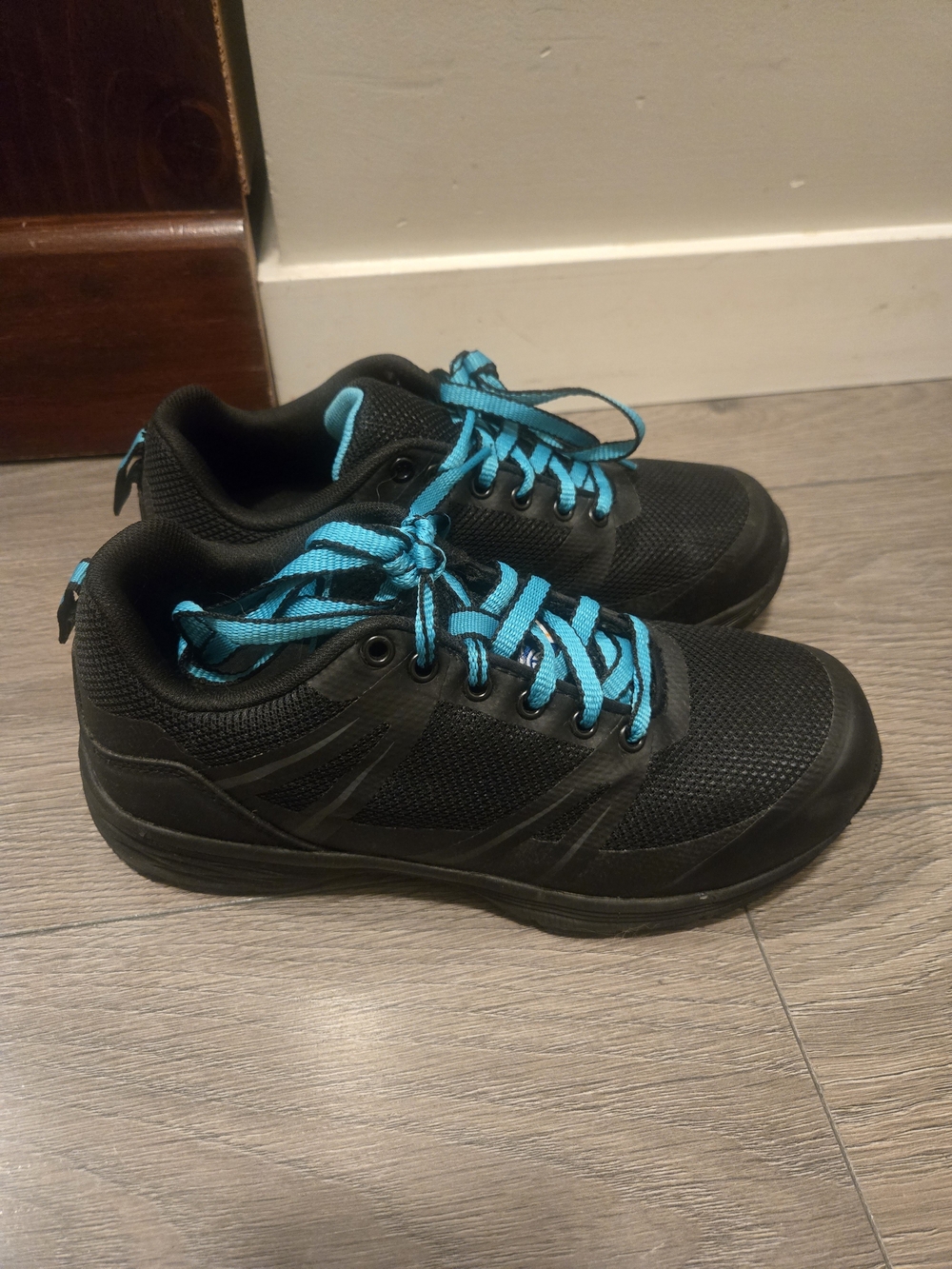 Womens Steeltoe Sneakers Black/teal - Size 7